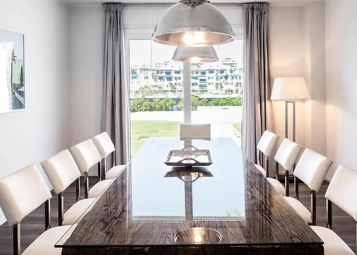 Portoverde 12, Emma *